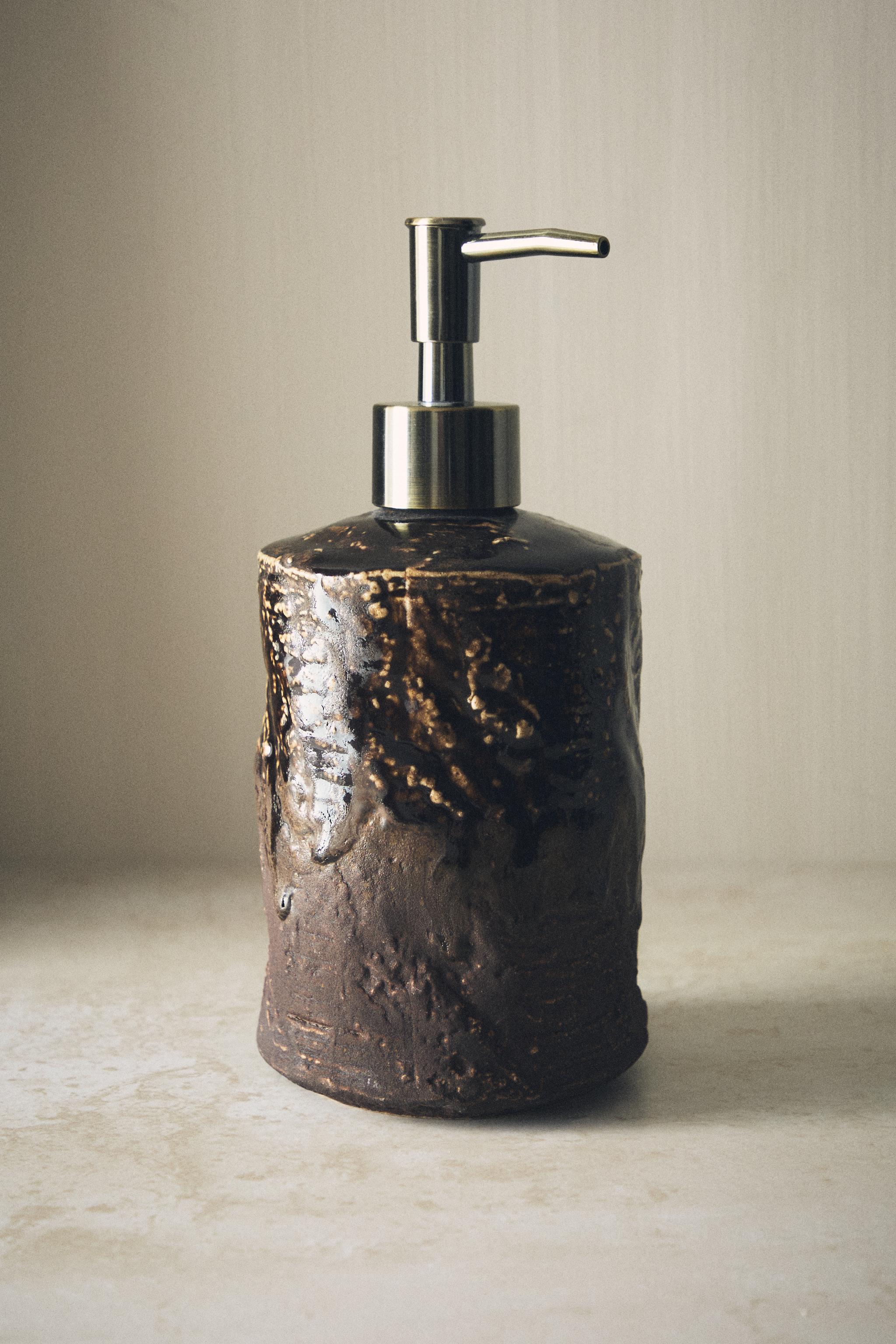 TEXTURED CERAMIC SOAP DISPENSER